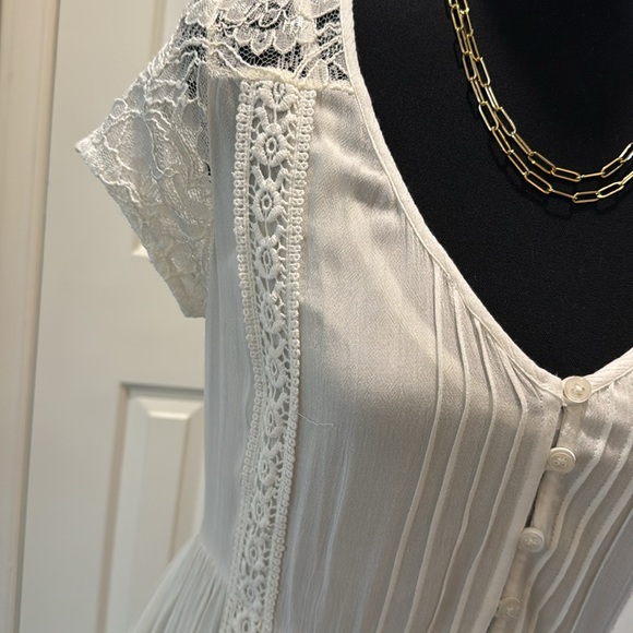 XS Band of Gypsies Gown - Picture 2 of 5